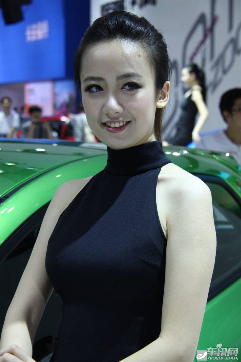 <em>2012广州</em>国际<em>车展车模</em>-香车<em>美女</em>-益盟操盘手论